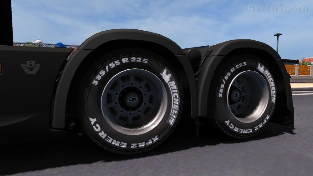Ban Michelin dan Goodyear
