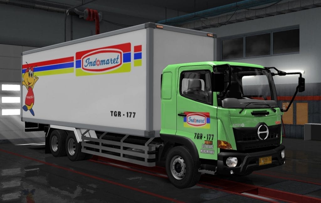 Truk Indomaret